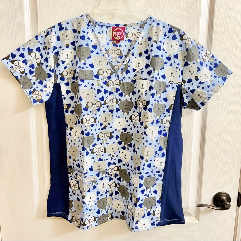 Women's Blue and Gray Printed Scrub Top